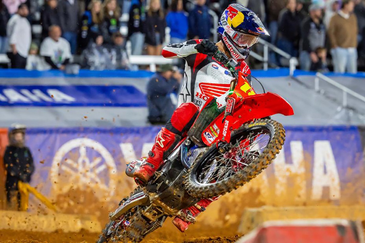 Jett Lawrence Se Alza Con La Victoria En Birmingham Sx