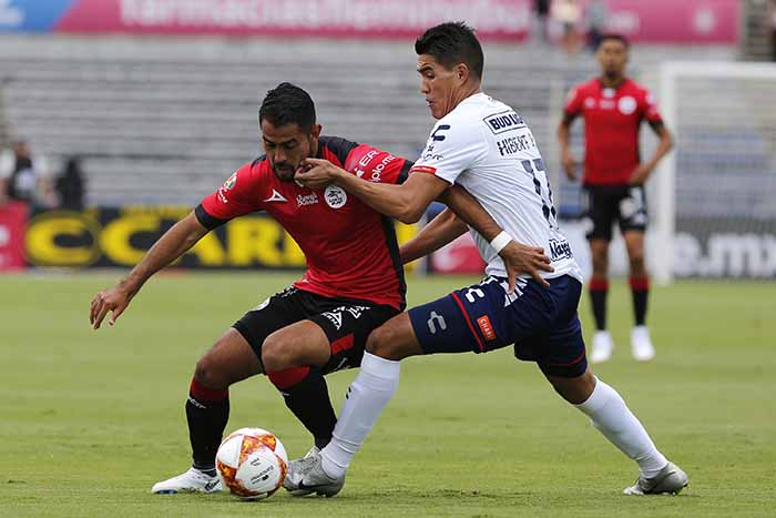 Lobos BUAP muerde 2-0 a los Tiburones del Veracruz