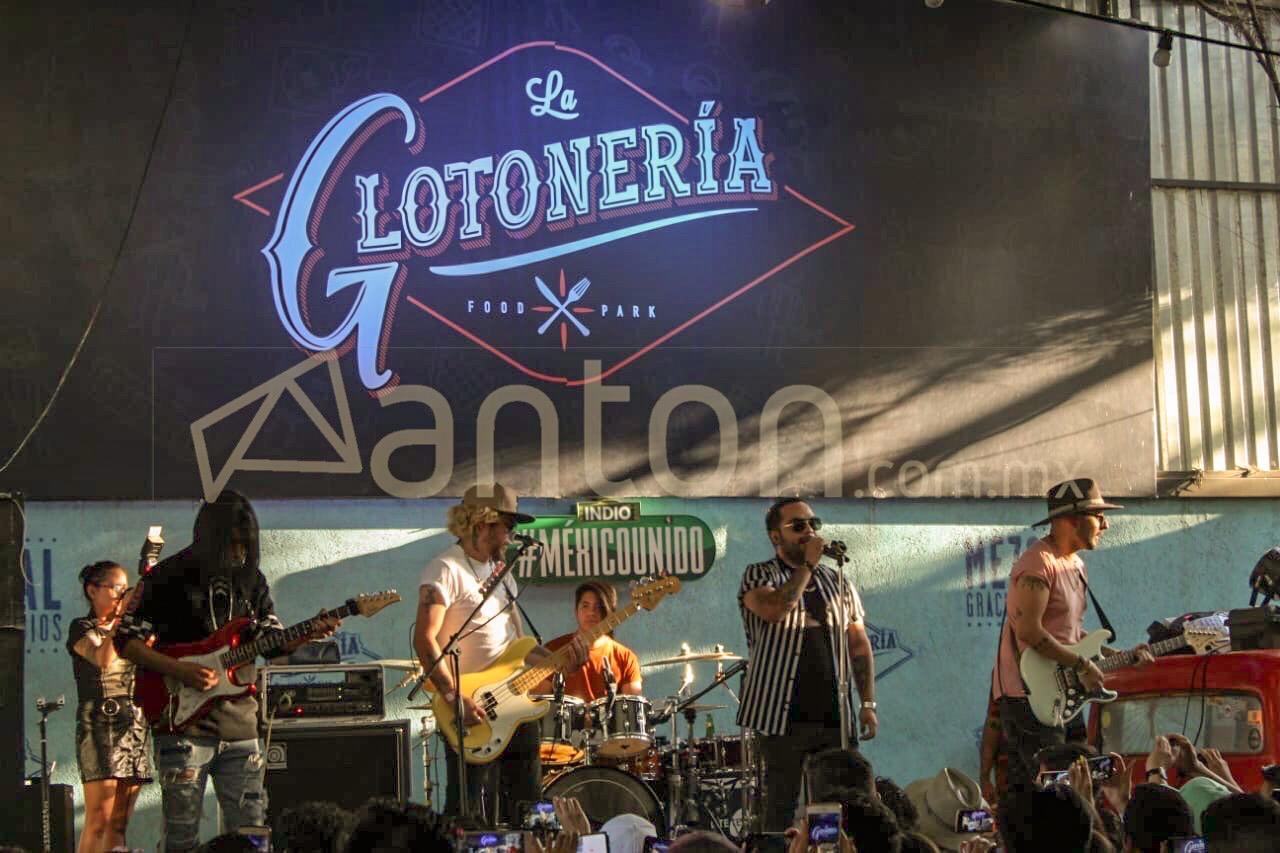 Lola Club conquista a Querétaro con 